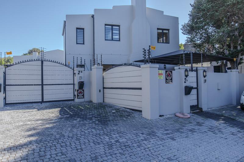 To Let 3 Bedroom Property for Rent in Constantia Western Cape
